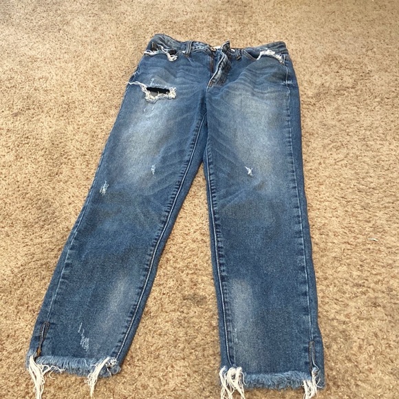 High rise mom jeans distressed. Size 24 - Picture 1 of 5